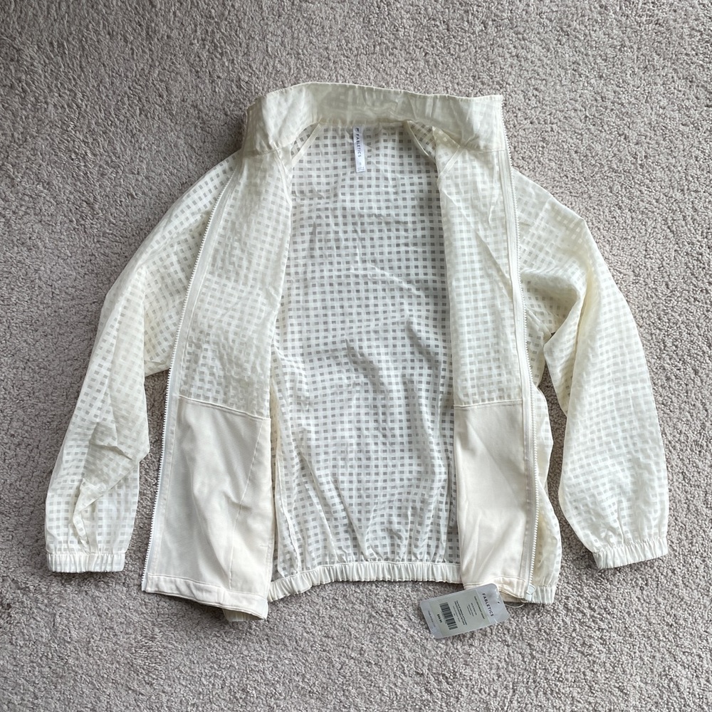 Fabletics Cleo Lightweight Jacket Size Small Over… - image 4